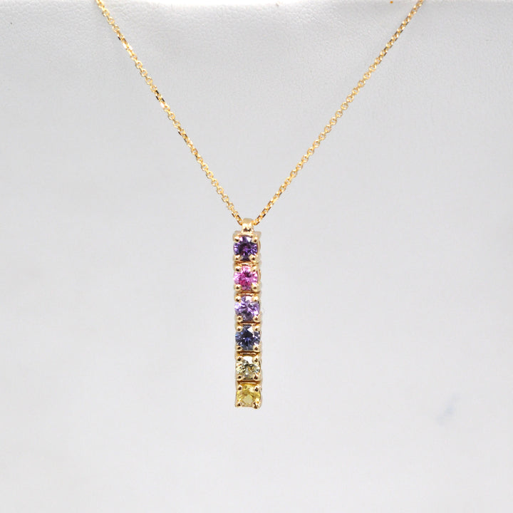 yellow gold  round cut fancy sapphire  Pendant