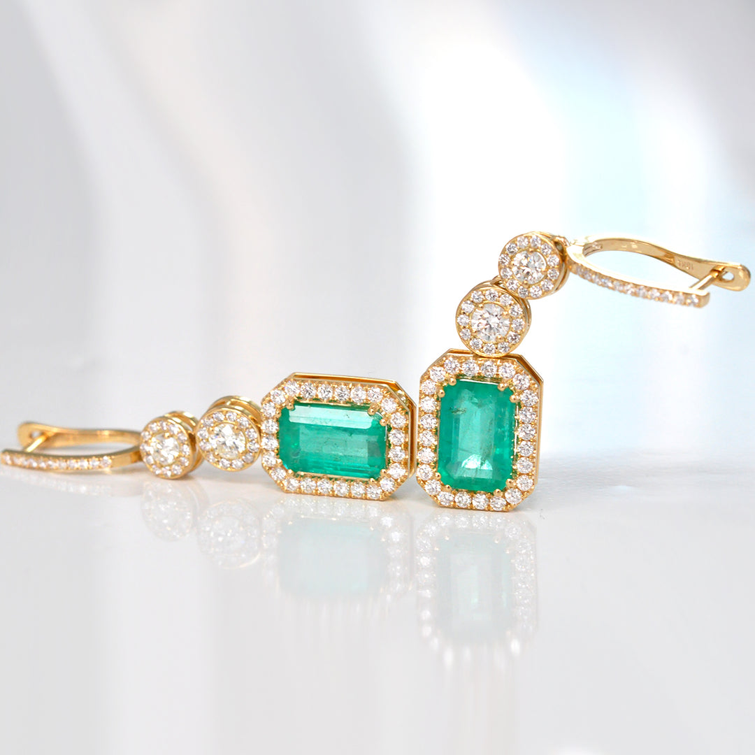 yellow gold green emeralds and Diamonds halo Earrings