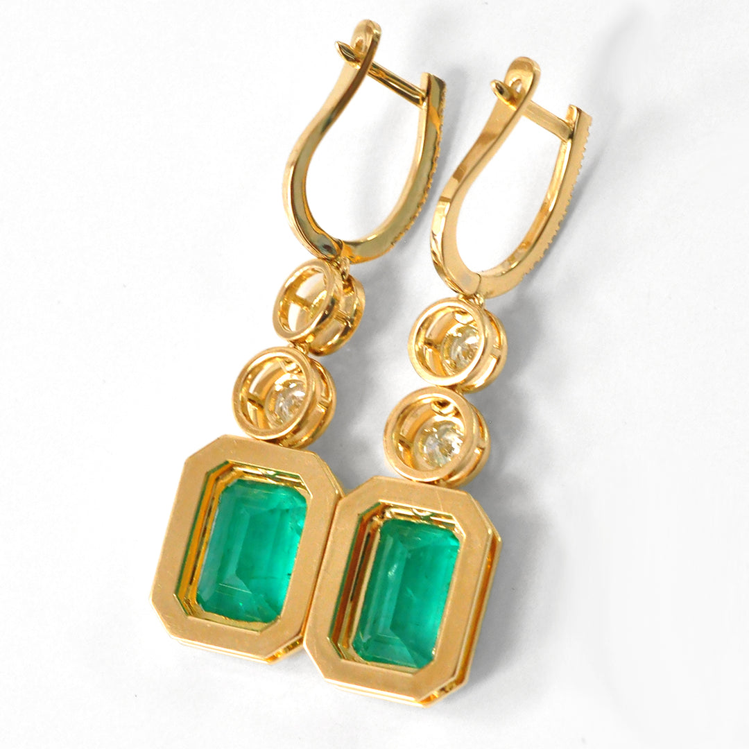 yellow gold green emeralds and Diamonds halo Earrings