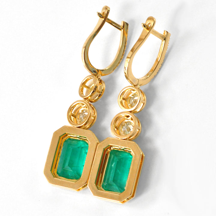 yellow gold green emeralds and Diamonds halo Earrings