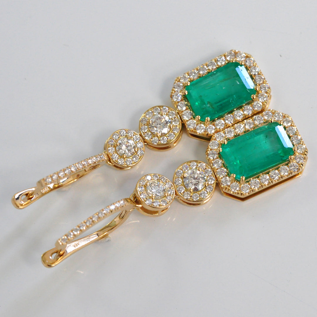 yellow gold green emeralds and Diamonds halo Earrings