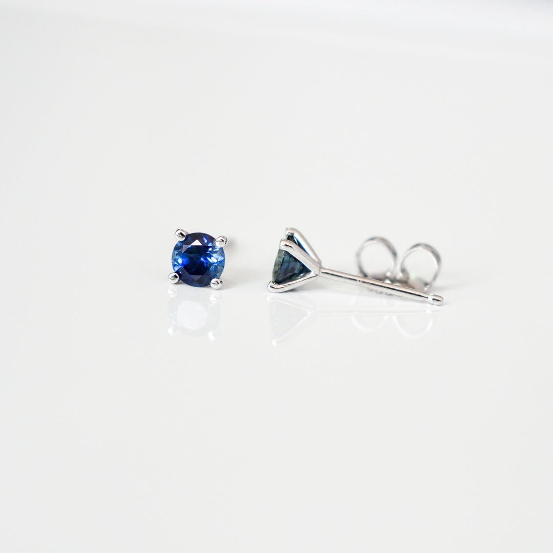 blue sapphire Stud Earrings