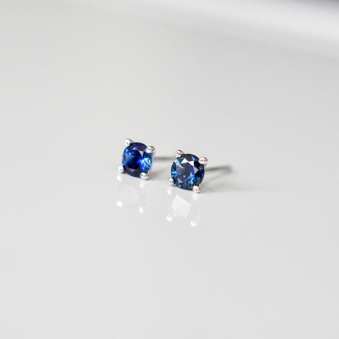blue sapphire Stud Earrings