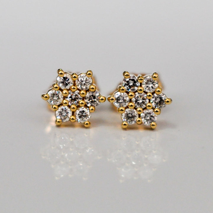 YELLOW GOLD flower shape diamonds earrings
