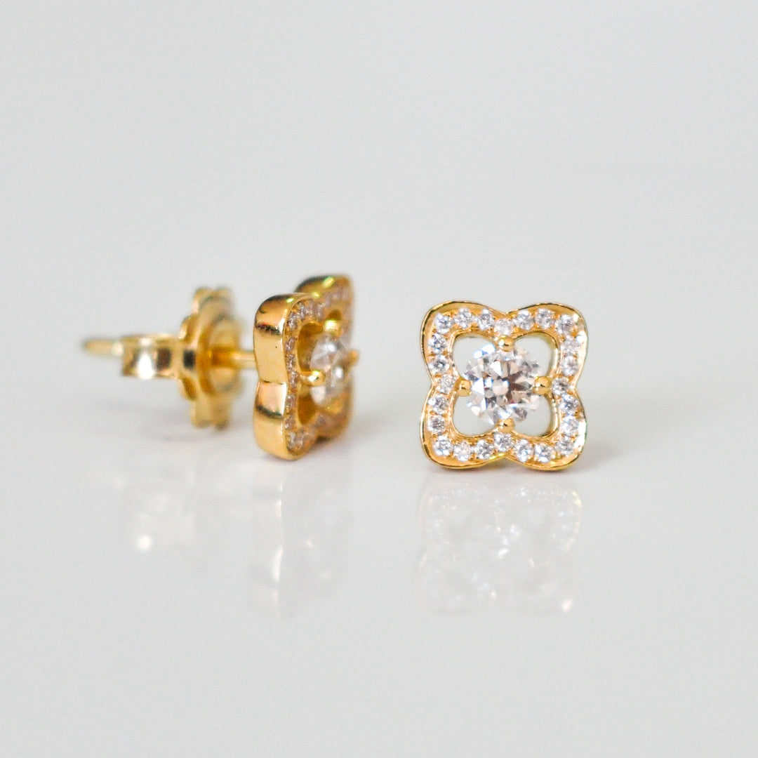 yellow gold with white Diamonds Earrings
