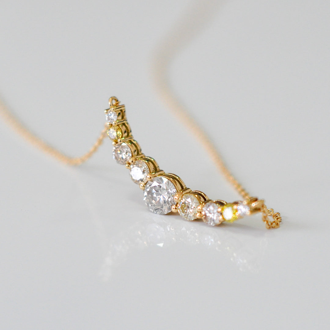 WHITE AND YELLOW DIAMONDS necklace