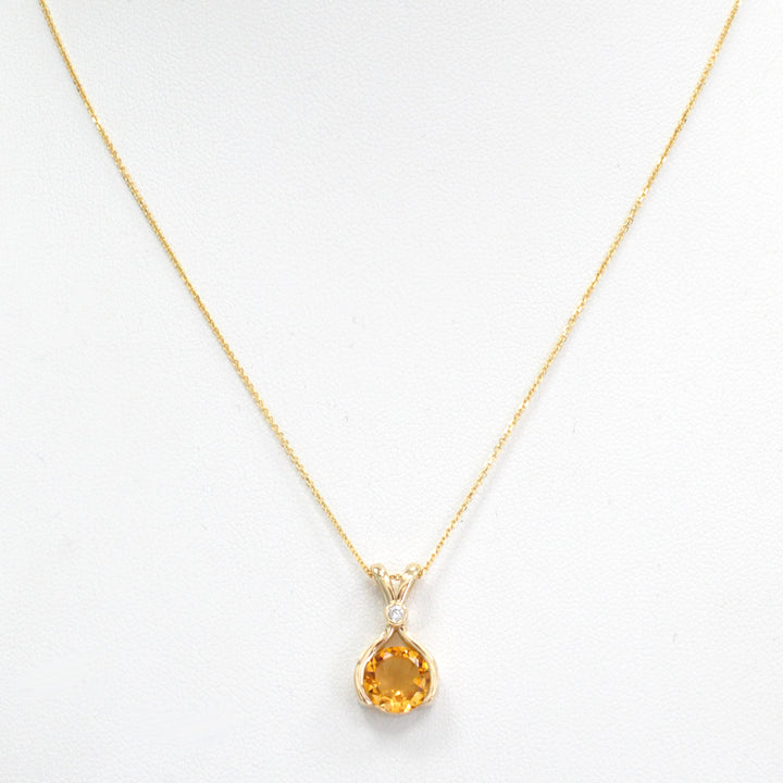 Yellow Gold Round Cut CITRINE &amp; diamond Pendant
