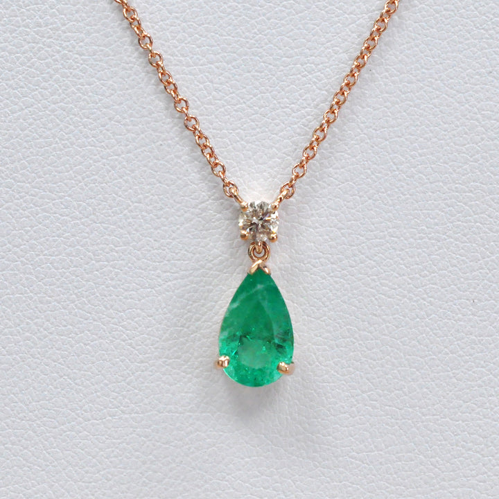Pear Shape Emerald &amp; round Diamond pendant