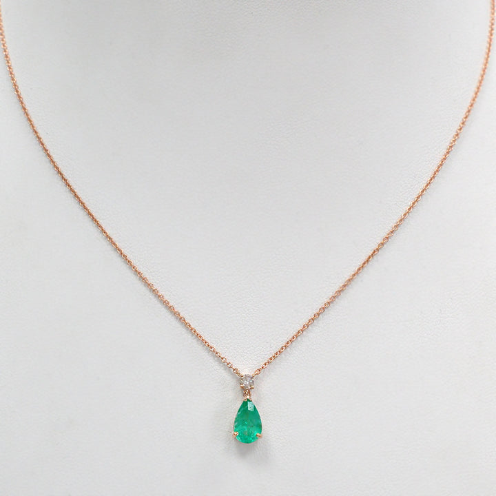 Pear Shape Emerald &amp; round Diamond pendant