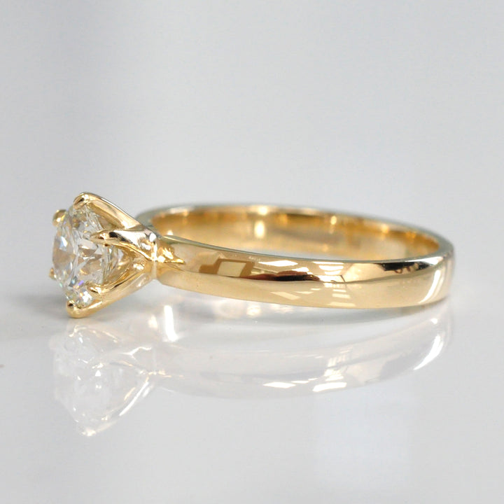 Six Prongs gentle knife edge shank diamond solitaire