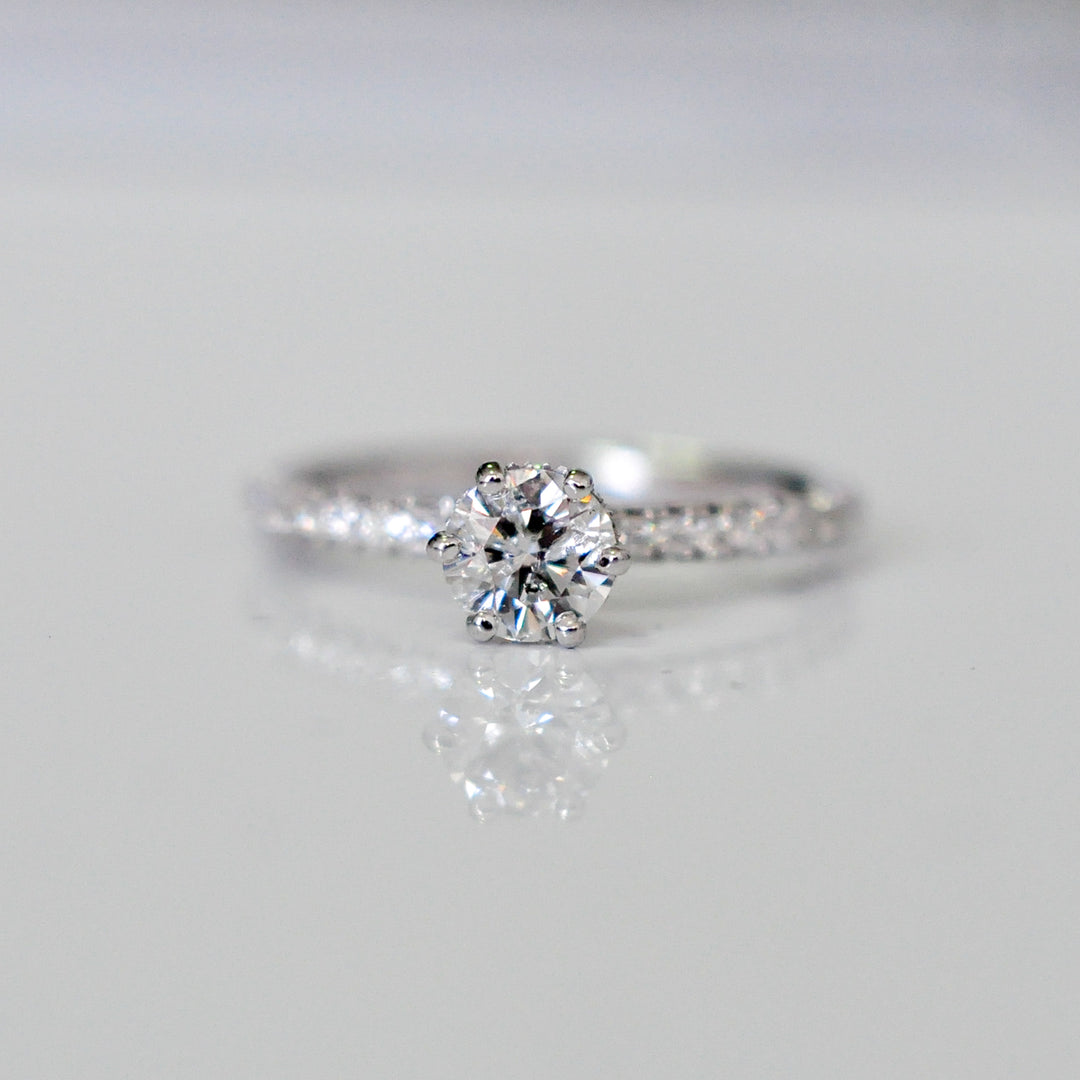 Delicate WHITE GOLD AND DIAMOND 6 prongs engagement Ring