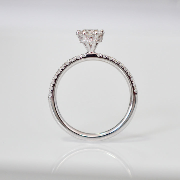 Delicate WHITE GOLD AND DIAMOND 6 prongs engagement Ring
