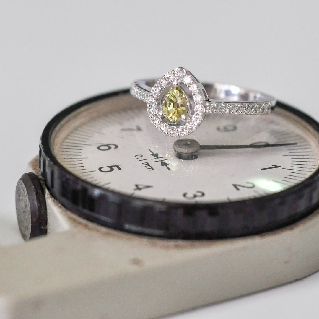 YELLOW SAPPHIRE and diamonds HALO RING