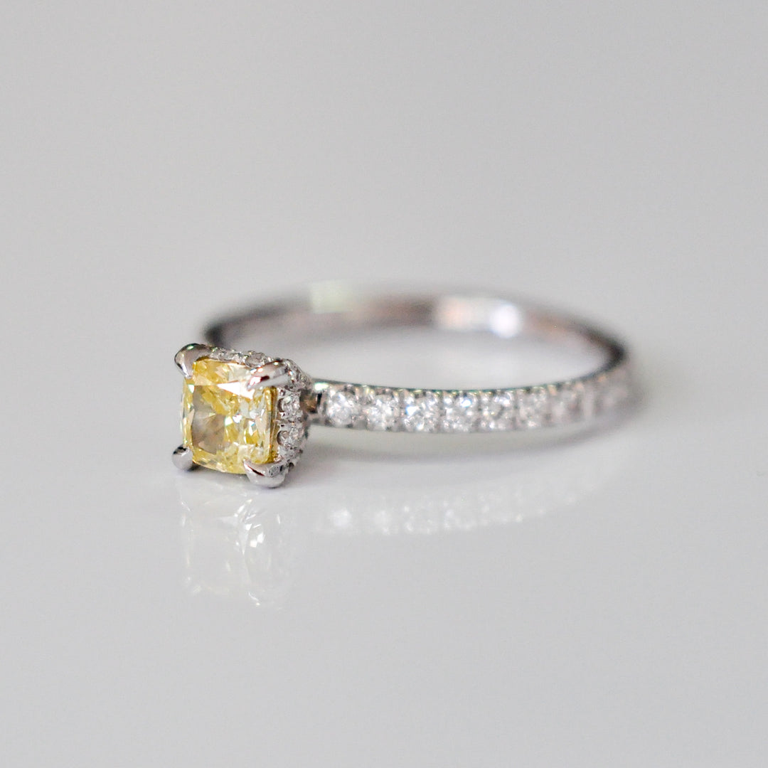 yellow cushion diamond &amp; white diamonds ring