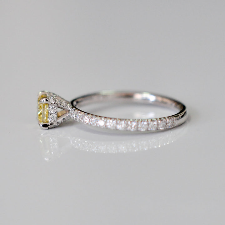yellow cushion diamond &amp; white diamonds ring