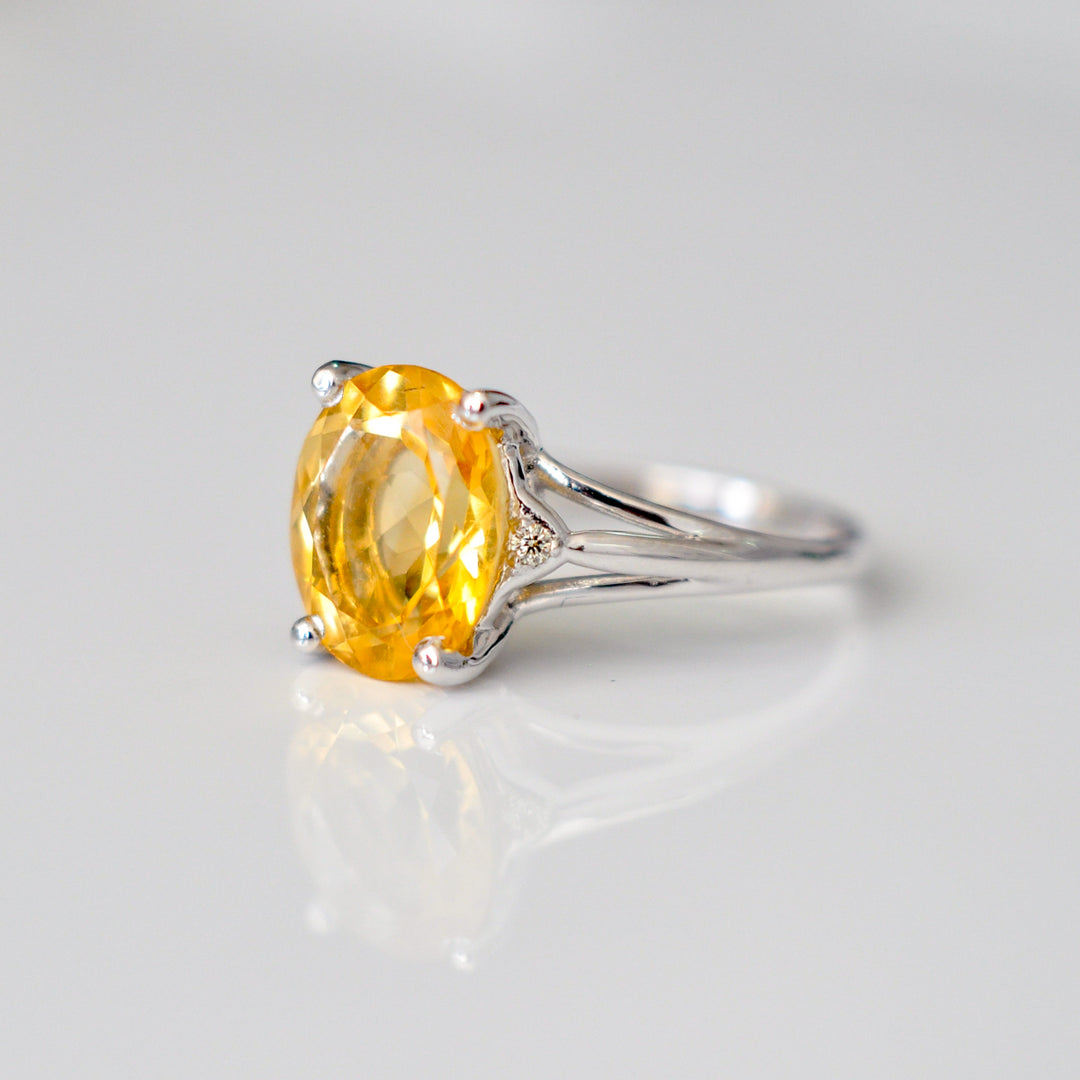 Delicate three stones citrine &amp; Diamonds ring
