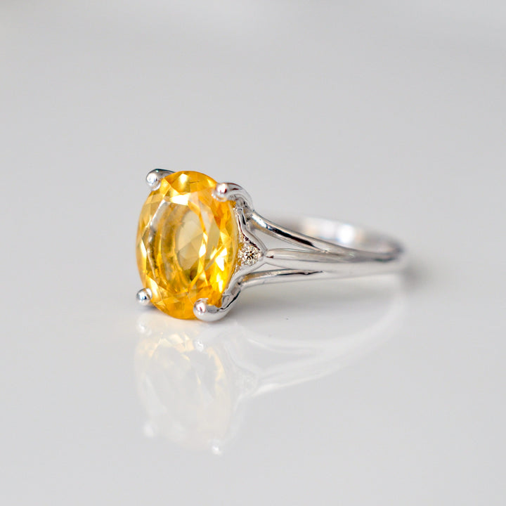 Delicate three stones citrine &amp; Diamonds ring