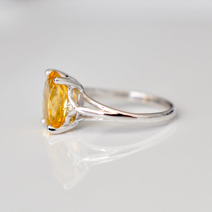 Delicate three stones citrine &amp; Diamonds ring