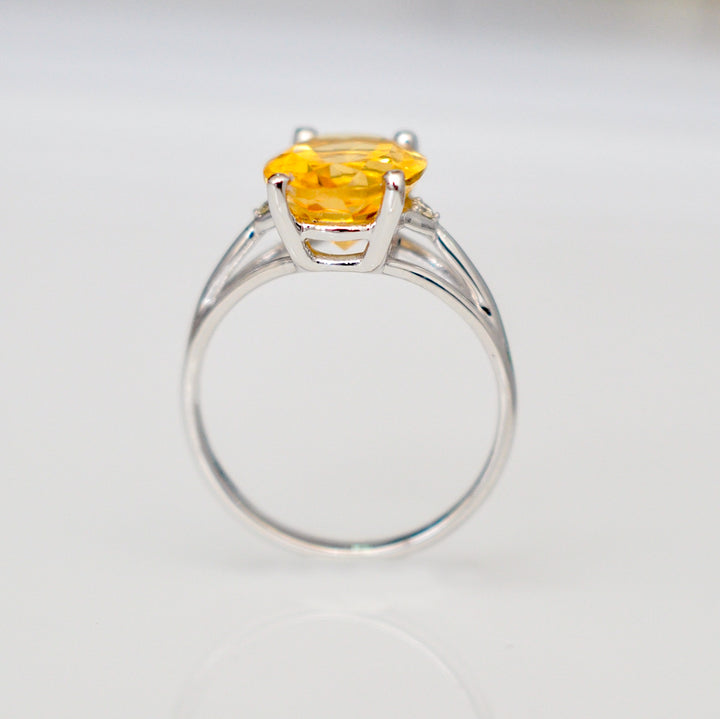 Delicate three stones citrine &amp; Diamonds ring