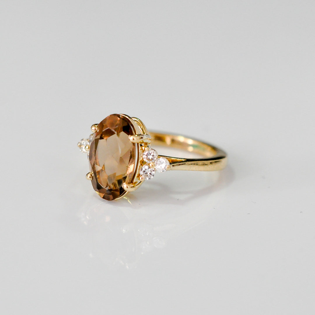 Oval Smoky topaz &amp; 6 diamonds ring