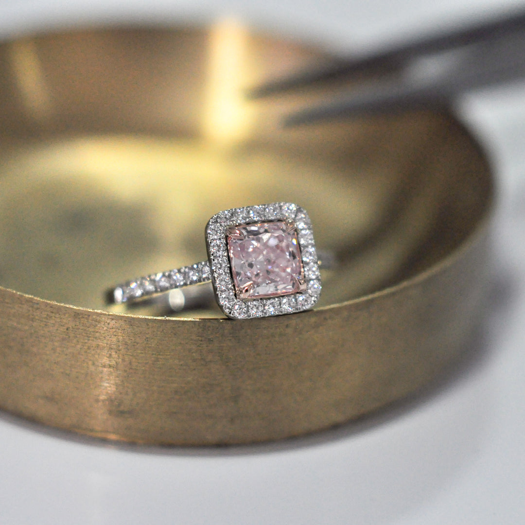 Radiant light PINK DIAMOND &amp; WHITE DIAMONDS HALO ring