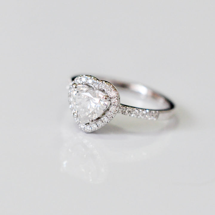 heart shape diamond (1 ct) halo ring