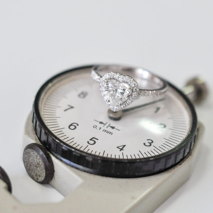 heart shape diamond (1 ct) halo ring