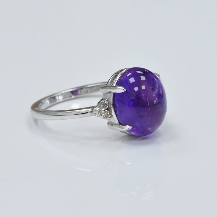 white gold cabochon AMETHIYST &amp; diamonds ring